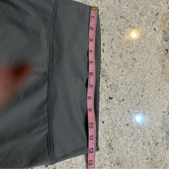 Fabletics leggings, gray no size see measurements looks like a small - Picture 9 of 11